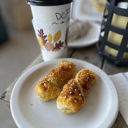 World Blend - Pigs In The Blanket So good!