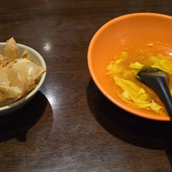 Lins Mongolian Grill - Egg Drop soup and crispy noodles.