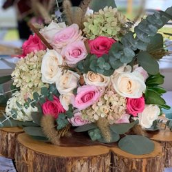Huber's Lakehouse - Beautiful center pieces