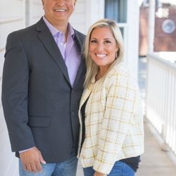 Gardner Team Real Estate - Jason and Amber Gardner, founders and owners of Gardner Team Real Estate in Sherwood, Oregon. Est. 2005