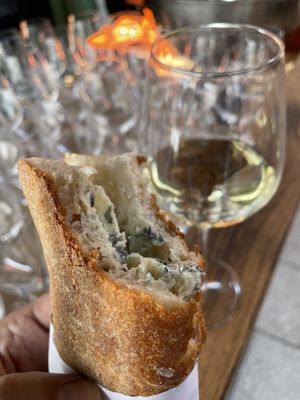 Tölzer Kasladen by null