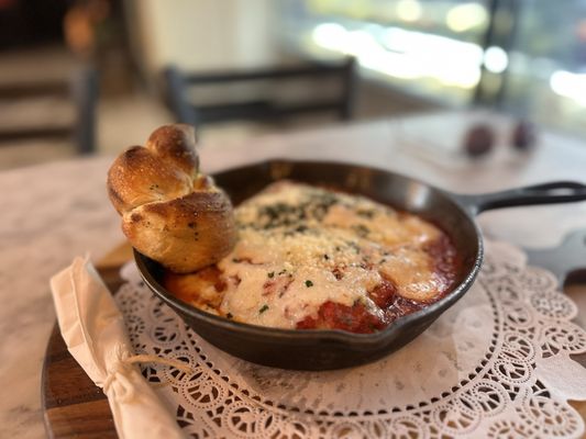 Due Amici Pizza & Pasta Bar by null
