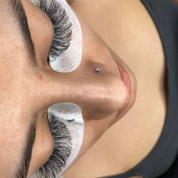 Brazilian Beauty Studio & Spa - Hybrids long set is beautiful