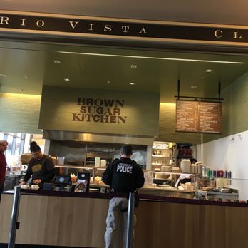 ブラウンシュガーキッチン:カリフォルニア、ウエストオークランドの人気レストラン発 Brown Sugar Kitchen