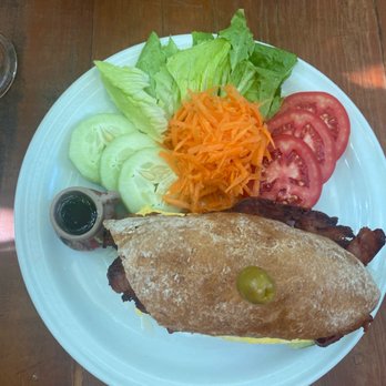 Orale Cafe - BLT w/ egg - Breakfast & Brunch Near Me - San Pedro Pochutla, OAX Orale Cafe - BLT w/ egg - Breakfast & Brunch Near Me - San Pedro Pochutla, OAX