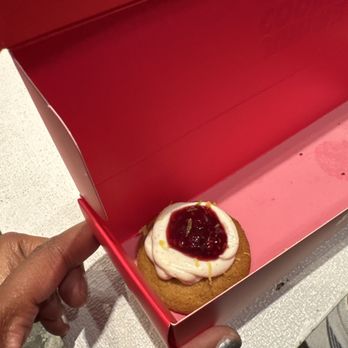 Junior Cookies - Raspberry cheesecake! The rest are all gone! - Desserts Near Me - West Hollywood, California Junior Cookies - Raspberry cheesecake! The rest are all gone! - Desserts Near Me - West Hollywood, California