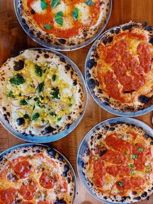 MOZZ Artisan Pizza by null