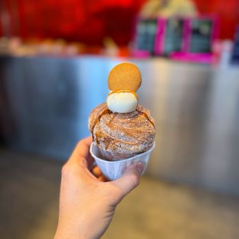 Supermoon Bakehouse - Bakeries Near Me - New York, New York