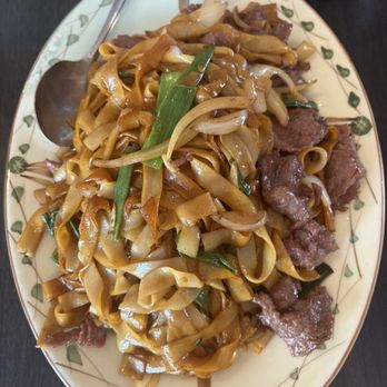 Mr. Chopsticks Seafood Restaurant - Beef chow fun - dry - Chinese Near Me - El Monte, California Mr. Chopsticks Seafood Restaurant - Beef chow fun - dry - Chinese Near Me - El Monte, California
