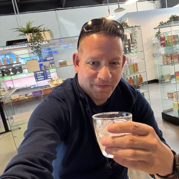 Ohana Cannabis - Enjoying my Pineapple Express THC drink - Cannabis Dispensaries Near Me - Emeryville, California Ohana Cannabis - Enjoying my Pineapple Express THC drink - Cannabis Dispensaries Near Me - Emeryville, California