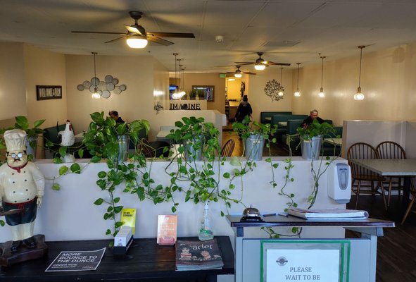 KAMILAS BREAKFAST AND LUNCH - Updated October 2024 - 138 Photos & 142 ...