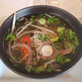 Le Colonial - Beef pho appetizer - Vietnamese Near Me - Chicago, Illinois