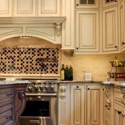 That Cabinet Store is a competitively priced high end kitchen cabinet company offering both residential homes and commercial.