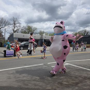 Frankfort Avenue Easter Parade - Festivals Near Me - Louisville, Kentucky