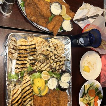 Cracked Conch Cafe - King Mackarel and snapper - Seafood Near Me - Marathon, Florida