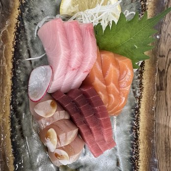 Akinori Sushi - Sashimi set - Japanese Near Me - Pasadena, California
