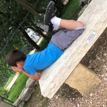 Austin Zoo - Rest spots - Zoos Near Me - Austin, Texas