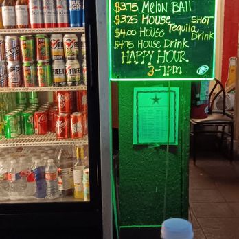 Splach Bar - Mo beer. - Bars Near Me - San Antonio, Texas
