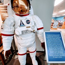 New England Air Museum - Space suit
