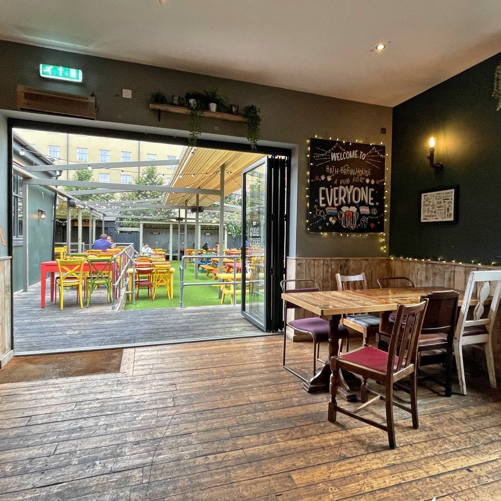 The Bath Brew House - The transition from indoor to patio - Pubs Near Me - Bath, BAS The Bath Brew House - The transition from indoor to patio - Pubs Near Me - Bath, BAS