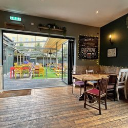 The Bath Brew House - The transition from indoor to patio
