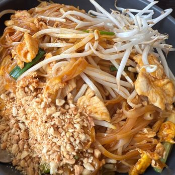 Sutha Thai Kitchen - Pad Thai noodles are delicious And saucy! - Thai Near Me - Tustin, California