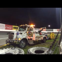 Jan's Towing