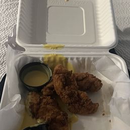 This is exactly how my order came, cold no fries and HM everywhere, pretty crappy service. This is exactly how my order came, cold no fries and HM everywhere, pretty crappy service.