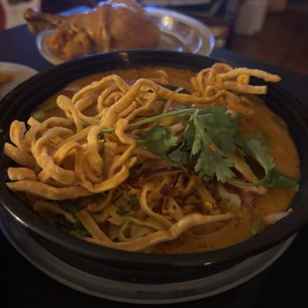 LumLum  - KHAO SOI GAI - Thai Near Me - New York, New York