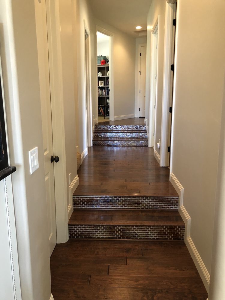 Slide of Valdez Construction Roofing