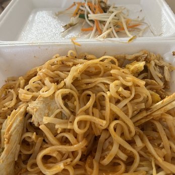 Thai Kitchen - 38. Pad Thai - Thai Near Me - Lakewood, Ohio Thai Kitchen - 38. Pad Thai - Thai Near Me - Lakewood, Ohio