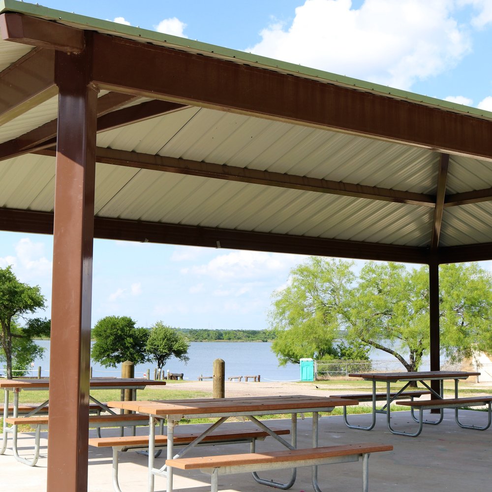 Walter E Long Park - Picnic pavilion at Lake Walter E Long - Parks Near Me - Austin, Texas