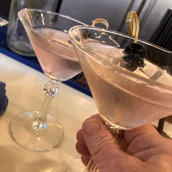 Commodore Bob's Yacht Club - Blueberry minitini - Gastropubs Near Me - Starkville, Mississippi