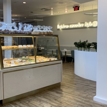 Brecotea - Bubble Tea Near Me - Cary, North Carolina