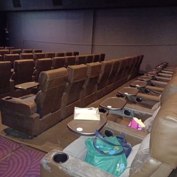 Consolidated Theatres Pearlridge - 8/12/25 Wide,  spacious rows,  worn seats , floors were clean - Cinema Near Me - Aiea, Hawaii