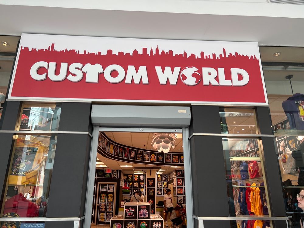 CUSTOM WORLD - Updated July 2026 - 1100 S Hayes St, Arlington, Virginia ...