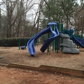 Hammond Park - Features of the large playset - Parks Near Me - Atlanta, Georgia