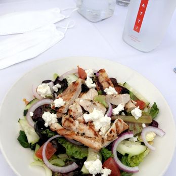 Piatti - Gem Lettuce, Grilled Chicken Breast, cucumber, red onion, celery, feta, Tomatoes, black olives, mint, lemon vinaigrette salad - Italian Near Me - La Jolla, California
