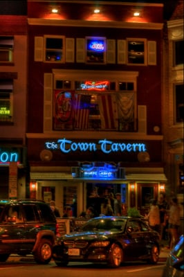 Town Tavern DC by null