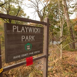 Playwicki Park - Entrance sign to Playwicki Park, on Maple Avenue!