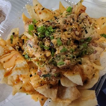 Grinds 2 Da Max Russell - Poke nachos - Hawaiian Near Me - Las Vegas, Nevada