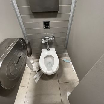 Target - dirty bathroom - Department Stores Near Me - Huntington Beach, California