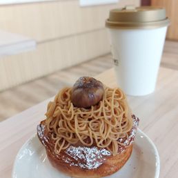 Mont Blanc and Hojicha Latte Mont Blanc and Hojicha Latte