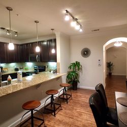 DECO Furnished Stays - Spacious floor plans