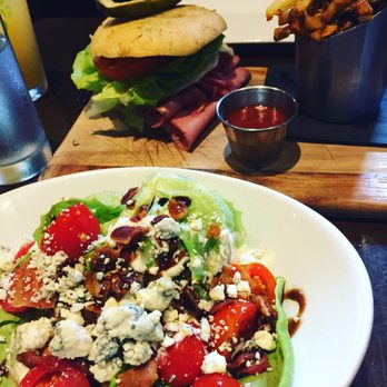 Hootch and Banter - New American Near Me - Frederick, Maryland