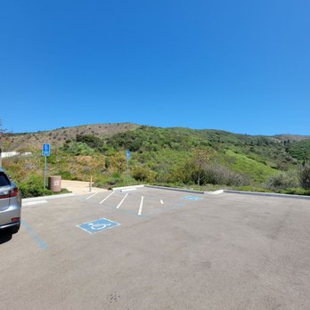 South Lake Park - Accessible parking at the start of the trail - Parks Near Me - San Marcos, California South Lake Park - Accessible parking at the start of the trail - Parks Near Me - San Marcos, California