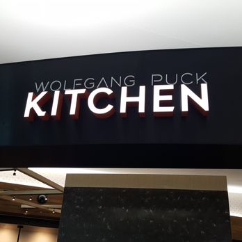 Marketplace Wolfgang Puck - Pizza Near Me - Cancún, ROO Marketplace Wolfgang Puck - Pizza Near Me - Cancún, ROO