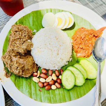 Ipoh Kopitiam - Nasi Lemak w/ Rendang Curry Beef - Malaysian Near Me - Alhambra, California Ipoh Kopitiam - Nasi Lemak w/ Rendang Curry Beef - Malaysian Near Me - Alhambra, California