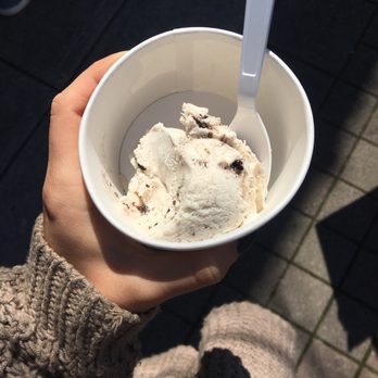 Kilwins Ice Cream - Chocolate - Fudge - Cookies & Cream - Desserts Near Me - Franklin, Tennessee Kilwins Ice Cream - Chocolate - Fudge - Cookies & Cream - Desserts Near Me - Franklin, Tennessee