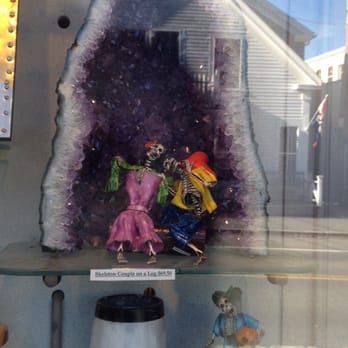Yankee Ingenuity - Art Galleries Near Me - Chatham, Massachusetts